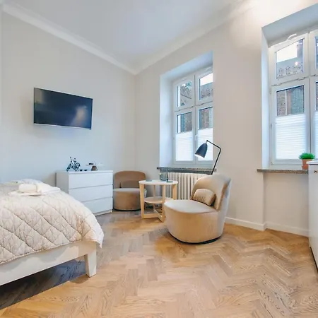 Old Town Gdansk, Sun & Snow Gdańsk