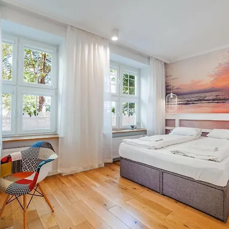 Old Town Gdansk, Sun & Snow