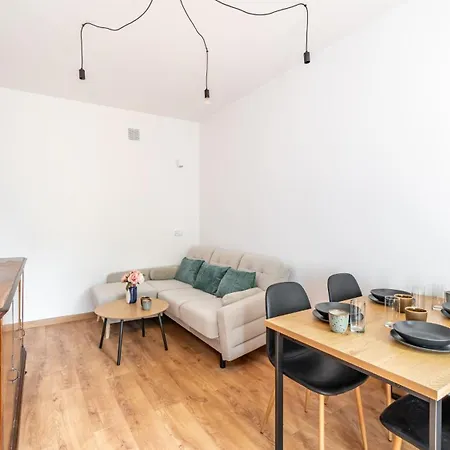 Old Town Gdansk, Sun & Snow *