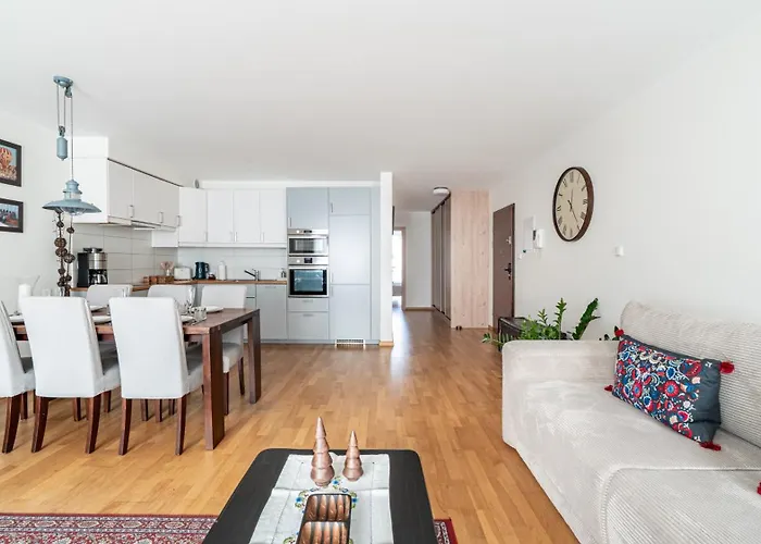 Old Town Gdansk, Sun & Snow